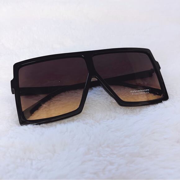 Ivonne Black Flat Oversized Square Sunglasses - Picture 6 of 11